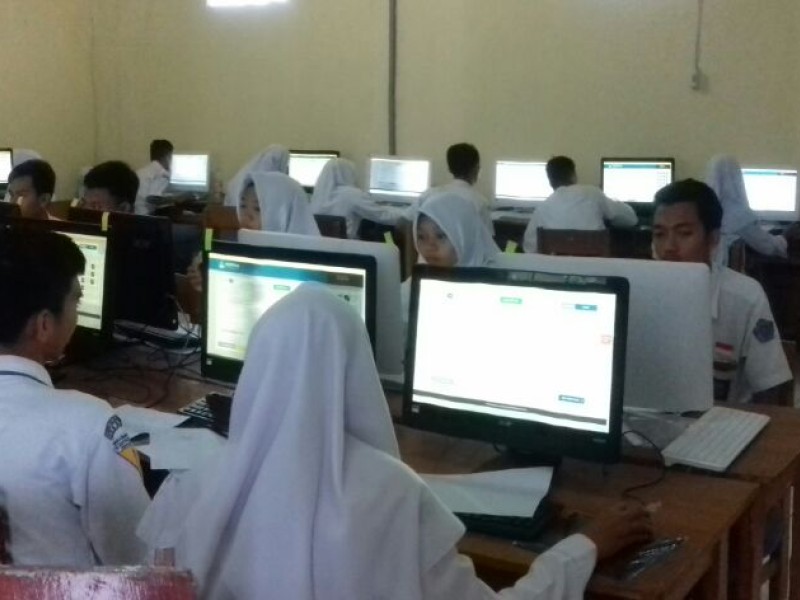 Gladi  Bersih Ujian Nasional Berbasis Komputer (UNBK) di SMK Negeri 1 Cikarang Pusat