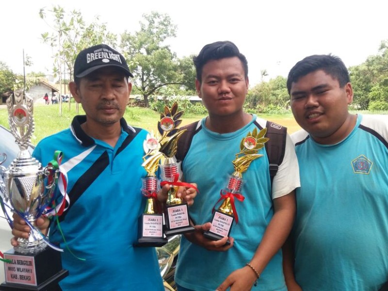 SMKN 1 Cikarang Pusat Borong Piala Olahraga Tradisional Tingkat Kab. Bekasi